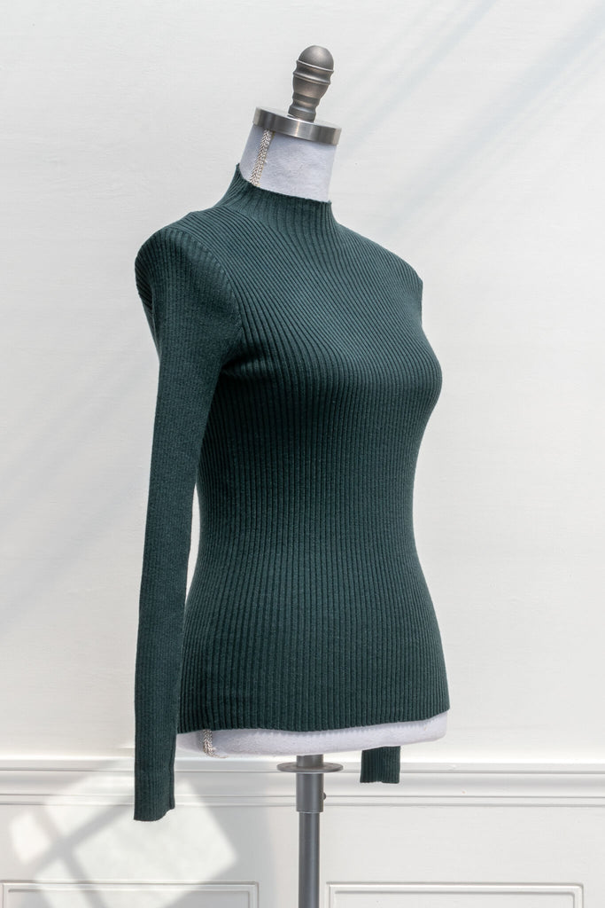 feminine clothing - a french girl style forest green knit long sleeve ribbed sweater - amantine - quarter view