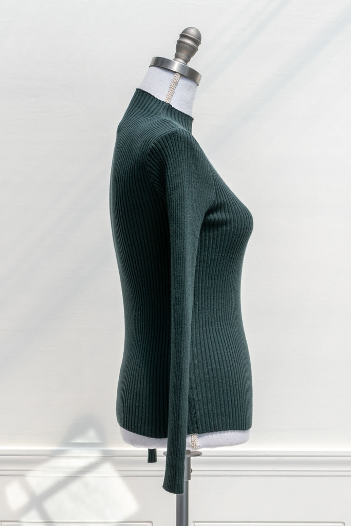feminine clothing - a french girl style forest green knit long sleeve ribbed sweater - amantine - side view