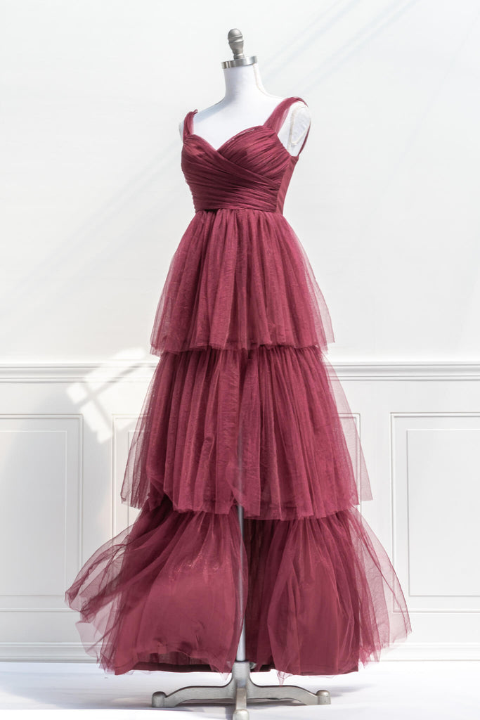 french dress in a feminine and vintage style - a tulle burgundy tiered event dress - amantine french dresses - side slit view