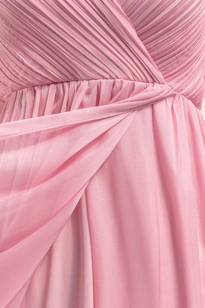pink dresses - a french and feminine vintage style maxi dress in pink, with long sleeves and modest cut - amantine - fabric detail view 