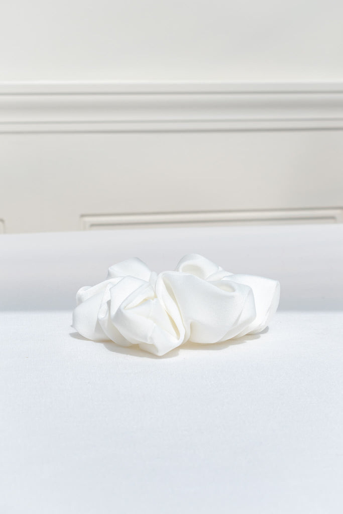 satin scrunchies - feminine style - white satin mid size scrunchie - amantine