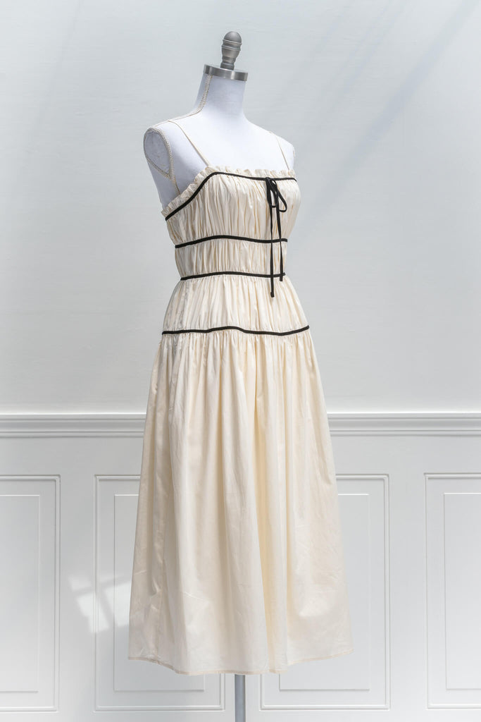 aesthetic clothes - feminine style 50s vintage inspired dress - cream midi size with velvet trim - quarter view - amantine
