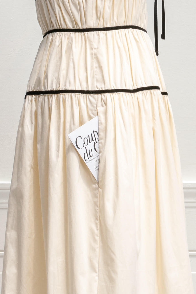 aesthetic clothes - feminine style 50s vintage inspired dress - cream midi size with velvet trim - pocket upclose view - amantine