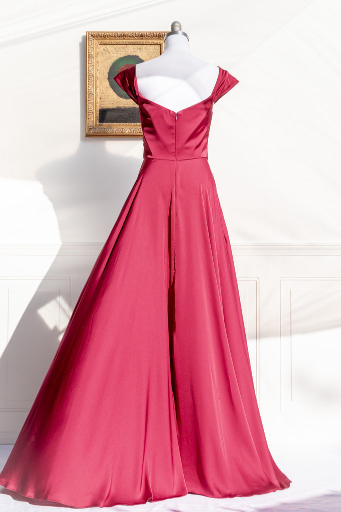 long red formal gown with structured bodice and wide skirt. a line. off the shoulder. feminine french style. 