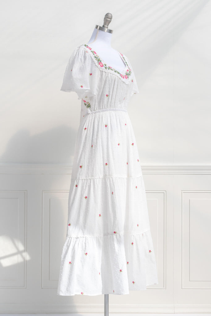 boutique dresses - a cotton dress in french style - long white dress. quarter side view. amantine.