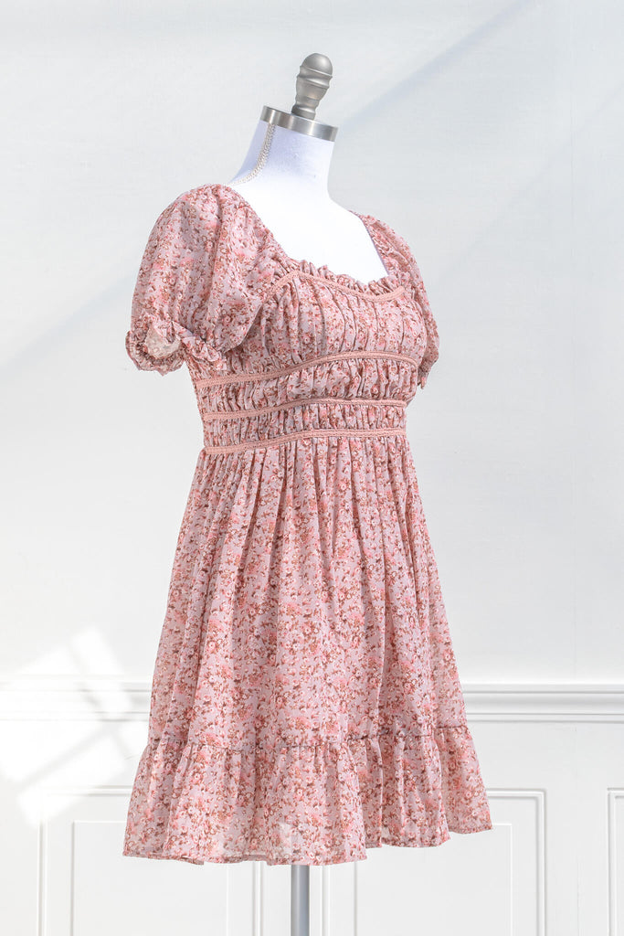 cottage core dresses - a puff sleeve, sweetheart neckline. quarter view view. amantine. 