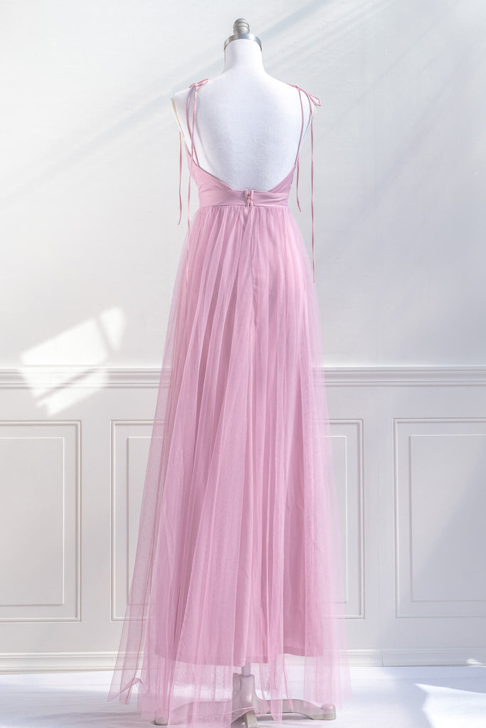 pink dress - a feminine and french style long tulle dress in pink. back view. amantine. 