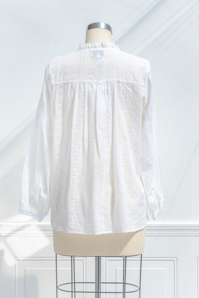 feminine blouse for work - cottagecore inspired outfit - long sleeve white shirt. back view. amantine. 