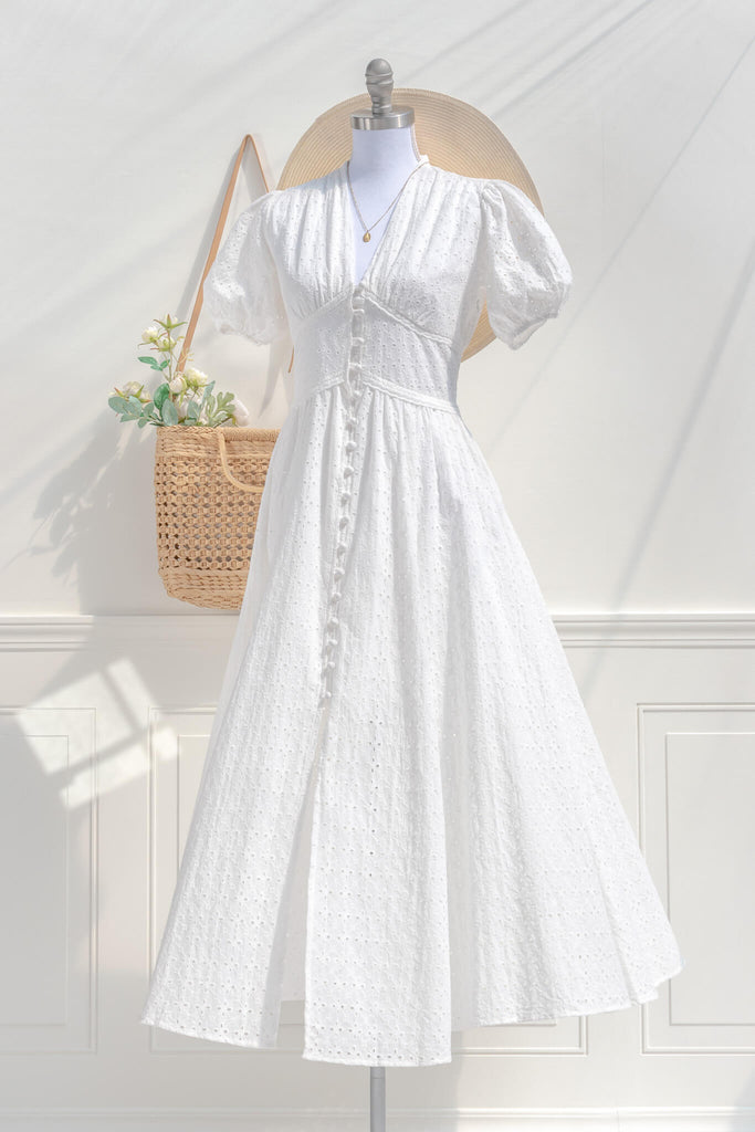 boutique dresses - a long white dress in modest style. amantine