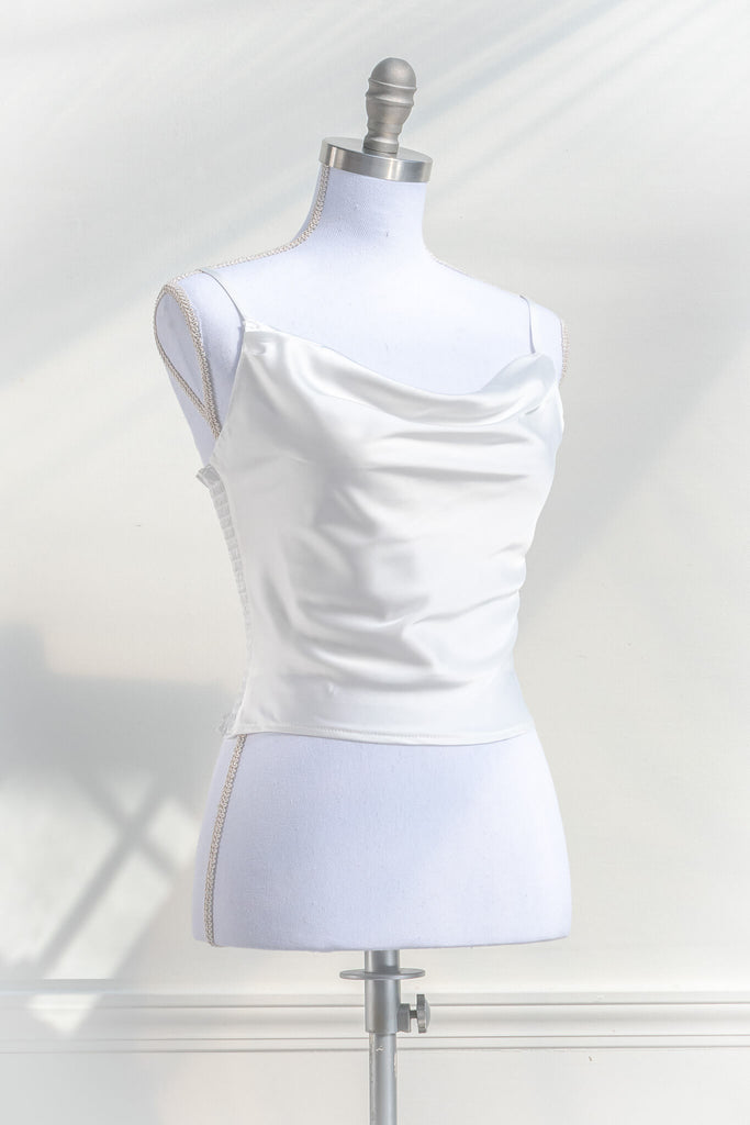 cottagecore outfits - a basic and elegant slip top in white satin. side vew. amantine.