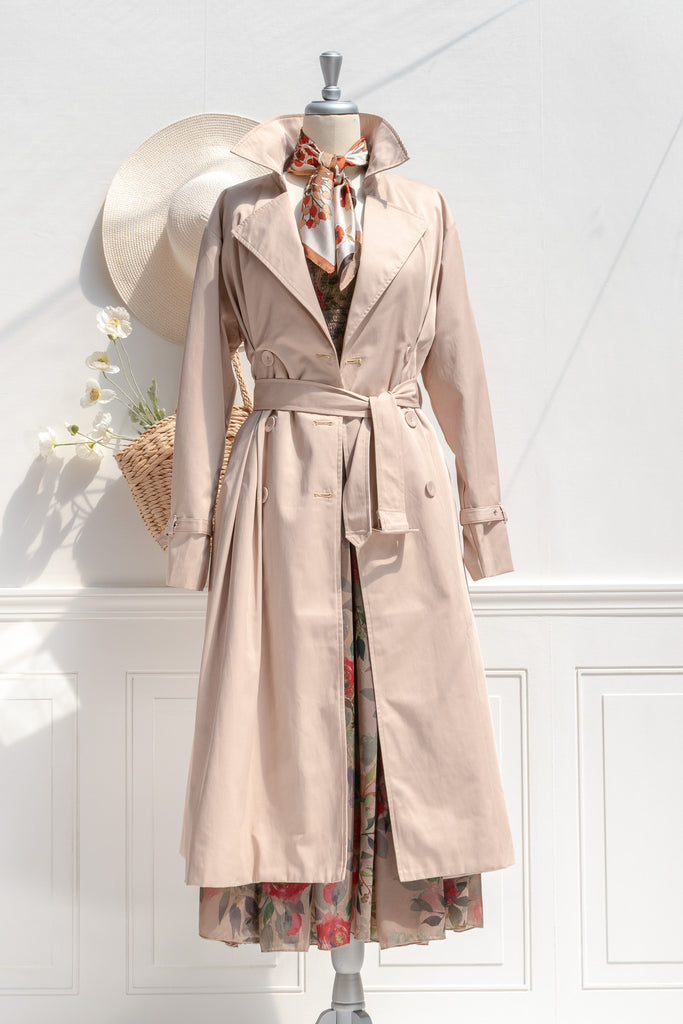 french girl style trench coat outfit
