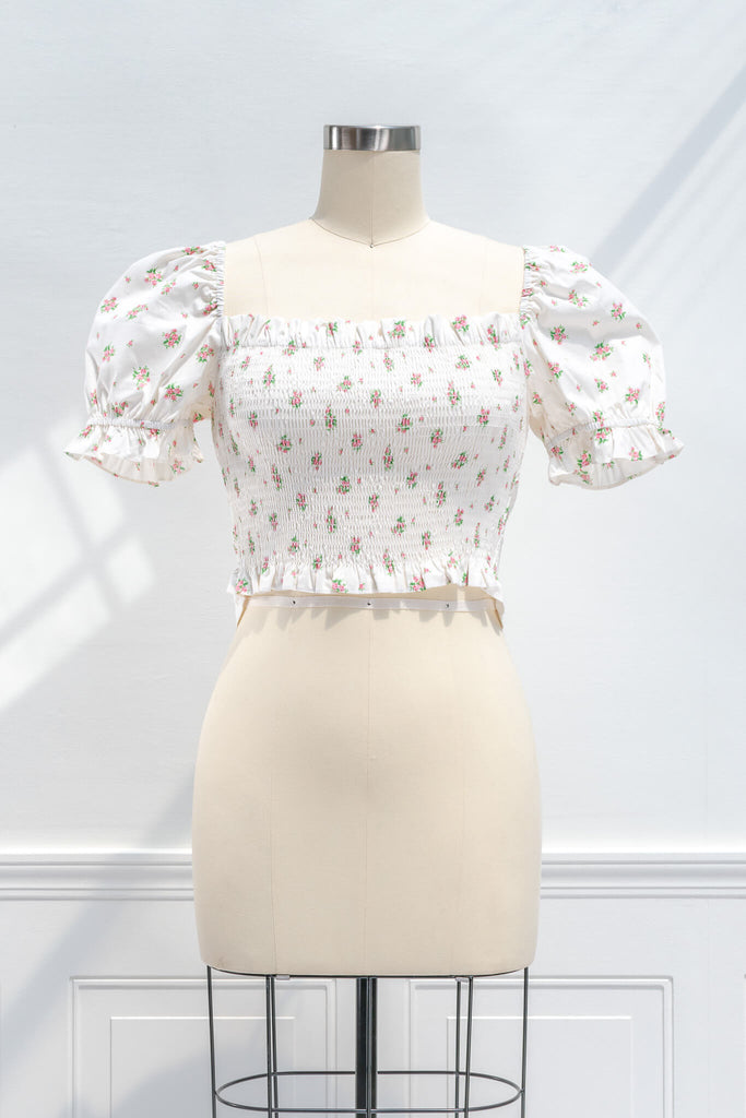 feminine cottagecore blouse. floral blouse for work. front view. 