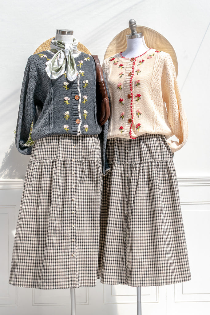 sweater and skirt french and vintage inspired outfits for fall. 