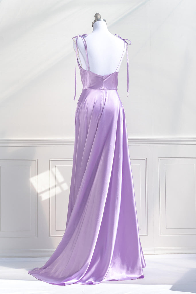 boutique dresses - a french style prom and formal gown in lavender color. princess style. back view. amantine.
