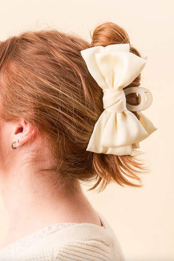 oversize bow claw clip for hair. french girl style. 