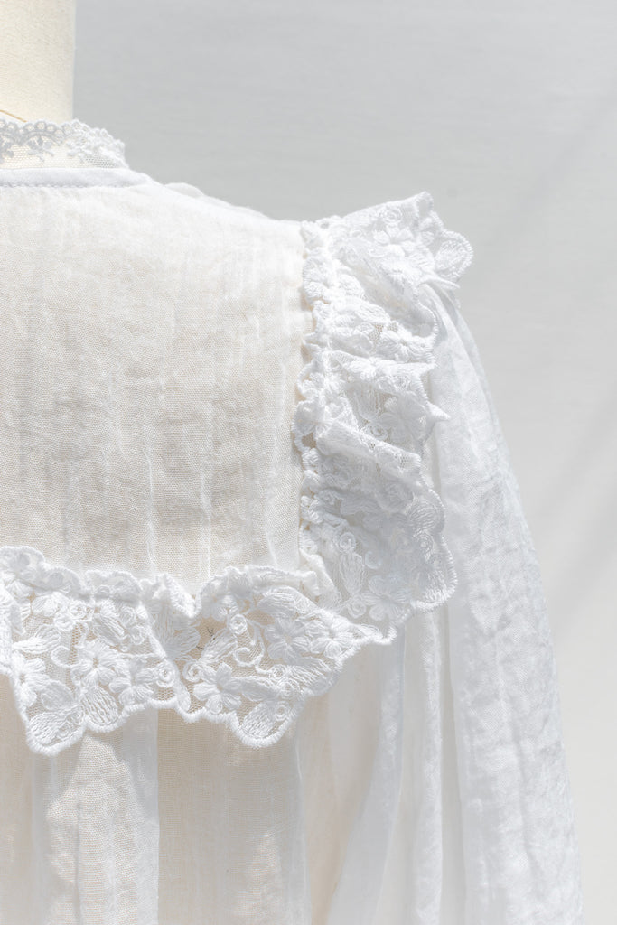 french girl style clothing