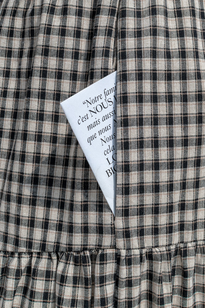 side seam hidden pocket on skirt 0 french girl style. 