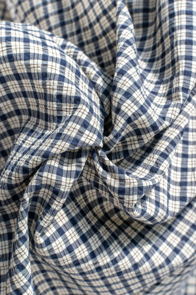 view of fabric scrunched up to see detail
