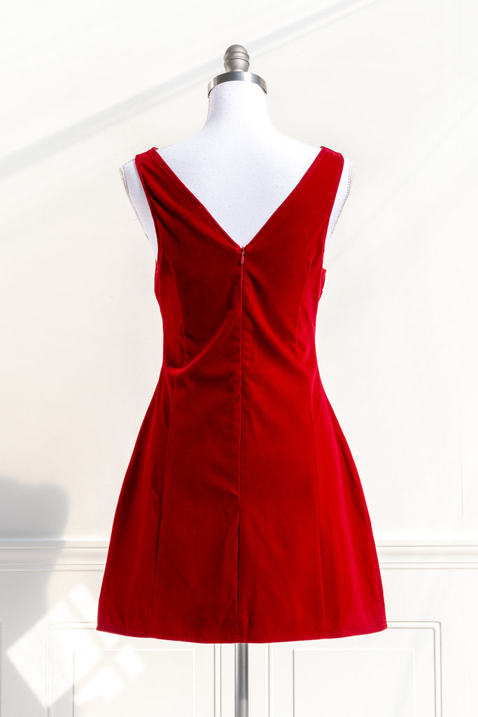 velvet dress for the holidays. red velvet mini dress french girl style form the 1960's. Cute holiday dresses. back view. 