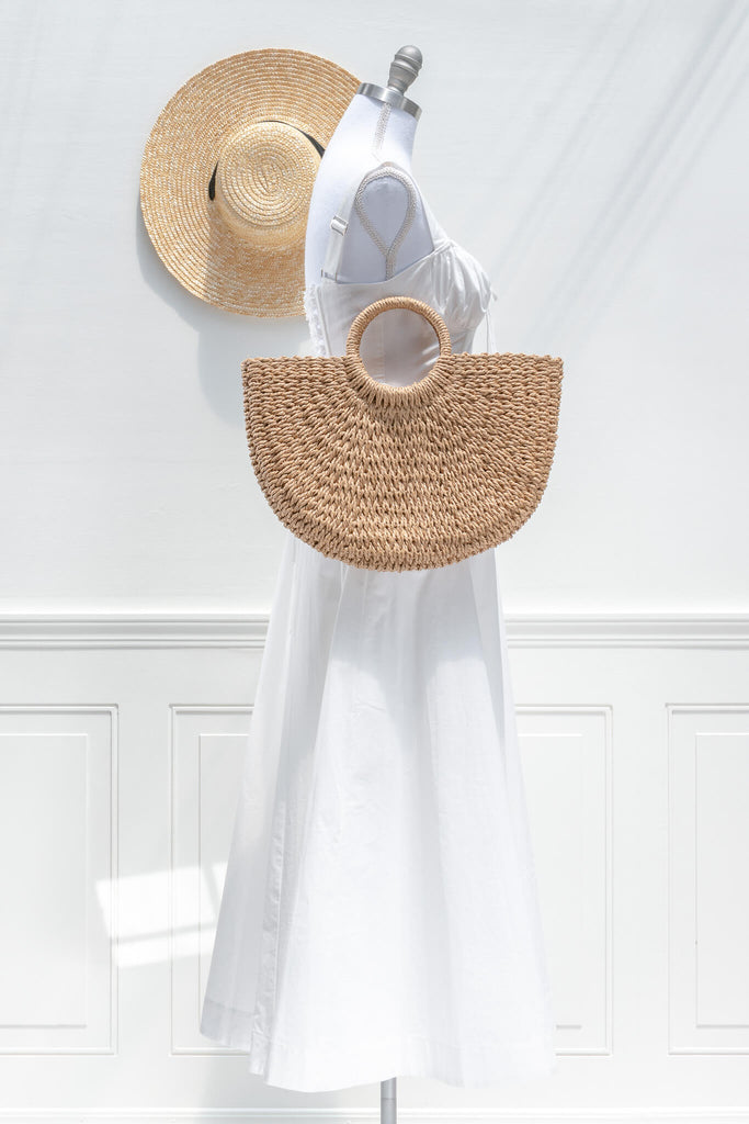 french tote bag - feminine cottagecore style. straw material. 