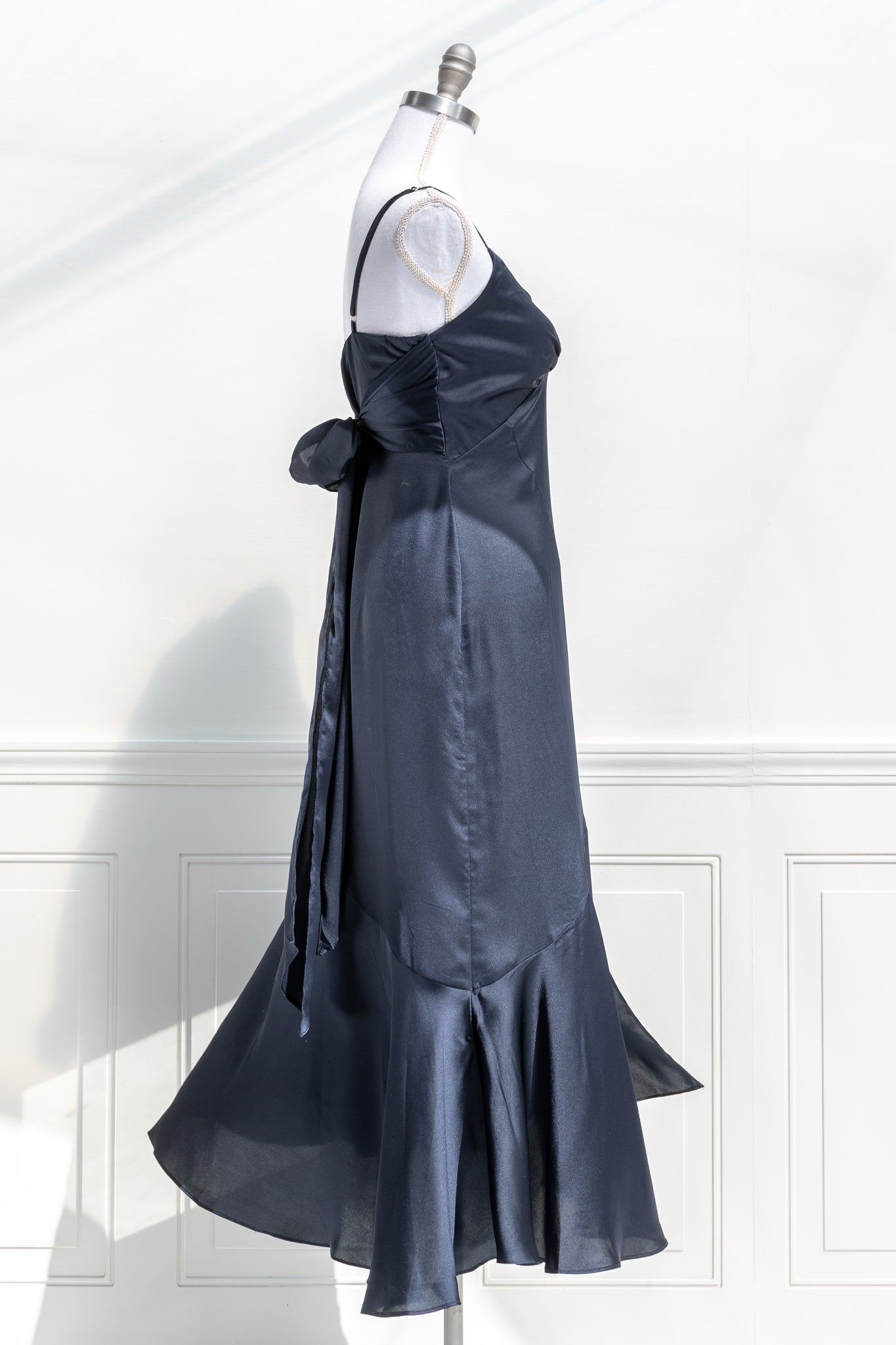 Navy Harlow – Dress Amantine Satin - Blue