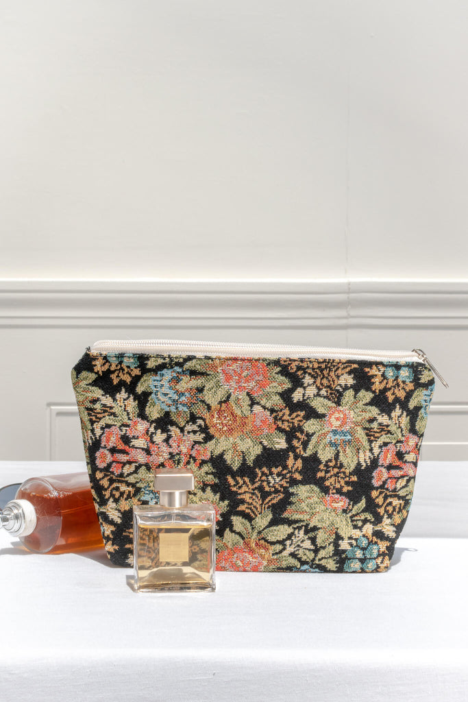 French Style Makeup Bag - Tapestry Woven- Amantine