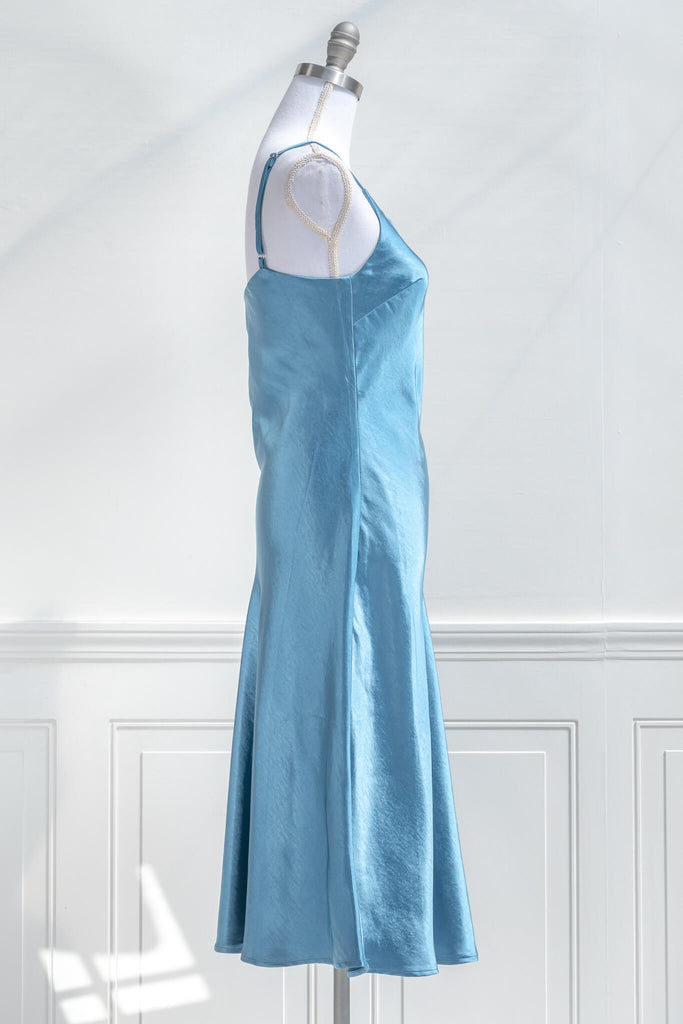 french slip dress - light blue slip dress with adjustable shoulder straps, v neckline, and satin quality fabric, midi length - amantine - french style - side view