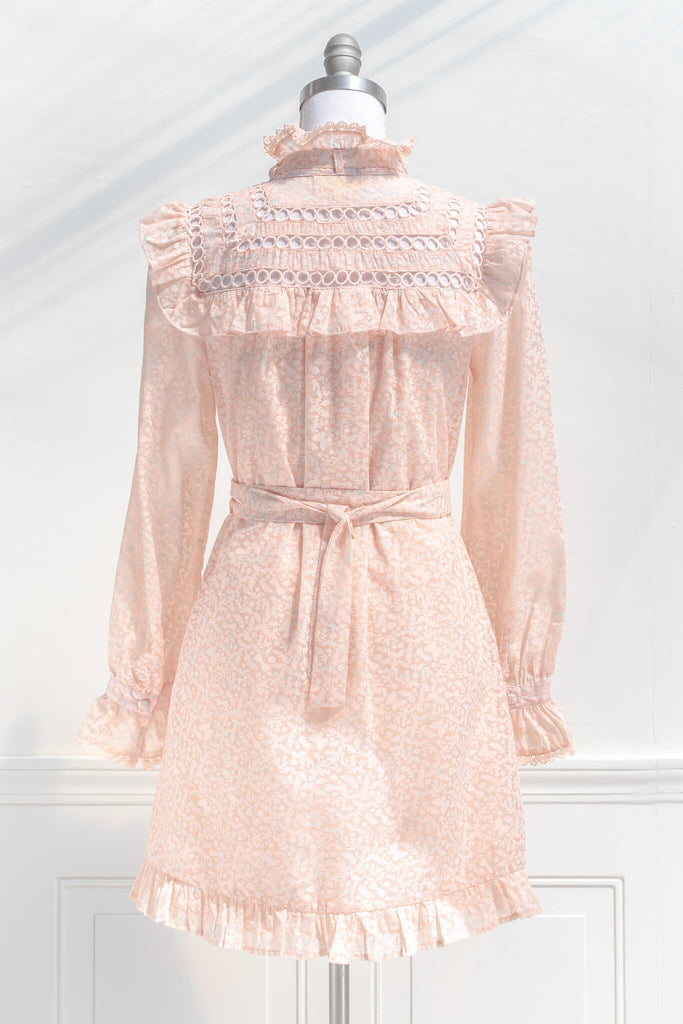 Pink clothes aesthetic - a retro style pink dress from amantine boutique