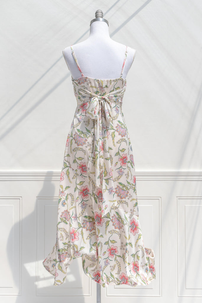 Coquette style aesthetic - an elegant slip dress in a beautiful floral pattern- amantine - back view