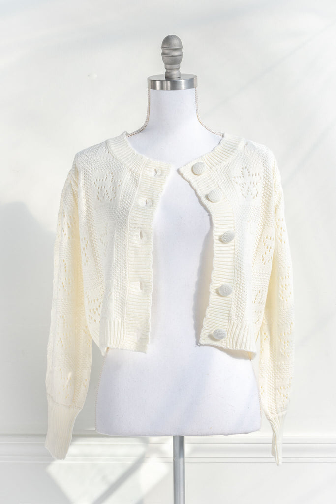 French Style Fashion - A cream knitted cardigan in feminine and romantic style 
