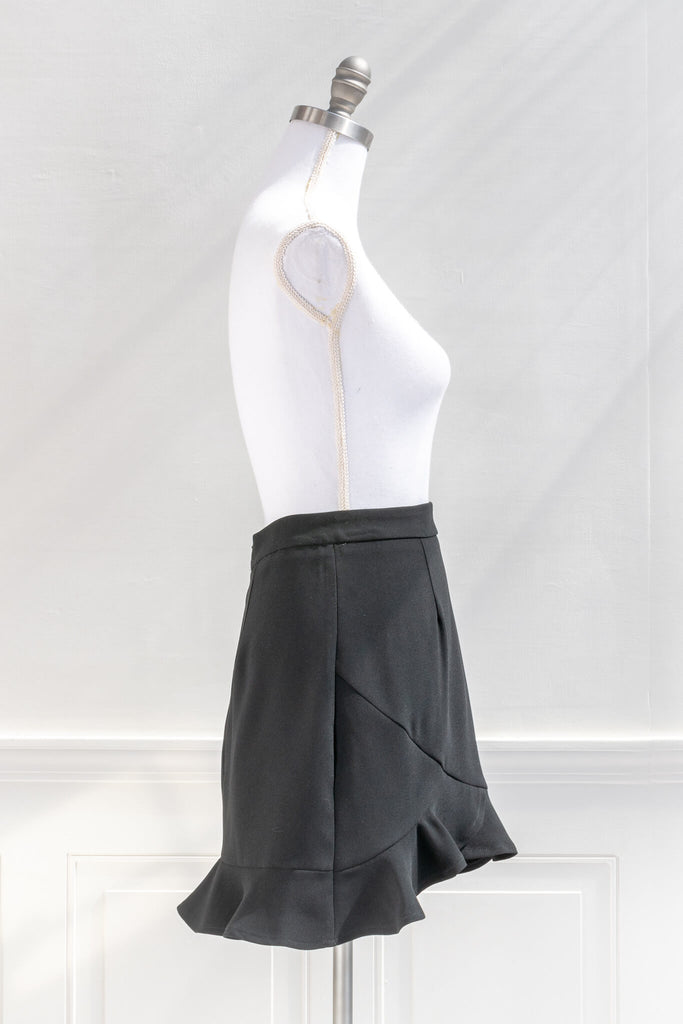 tulip and ruffle style short black skirt - amantine - feminine skirts